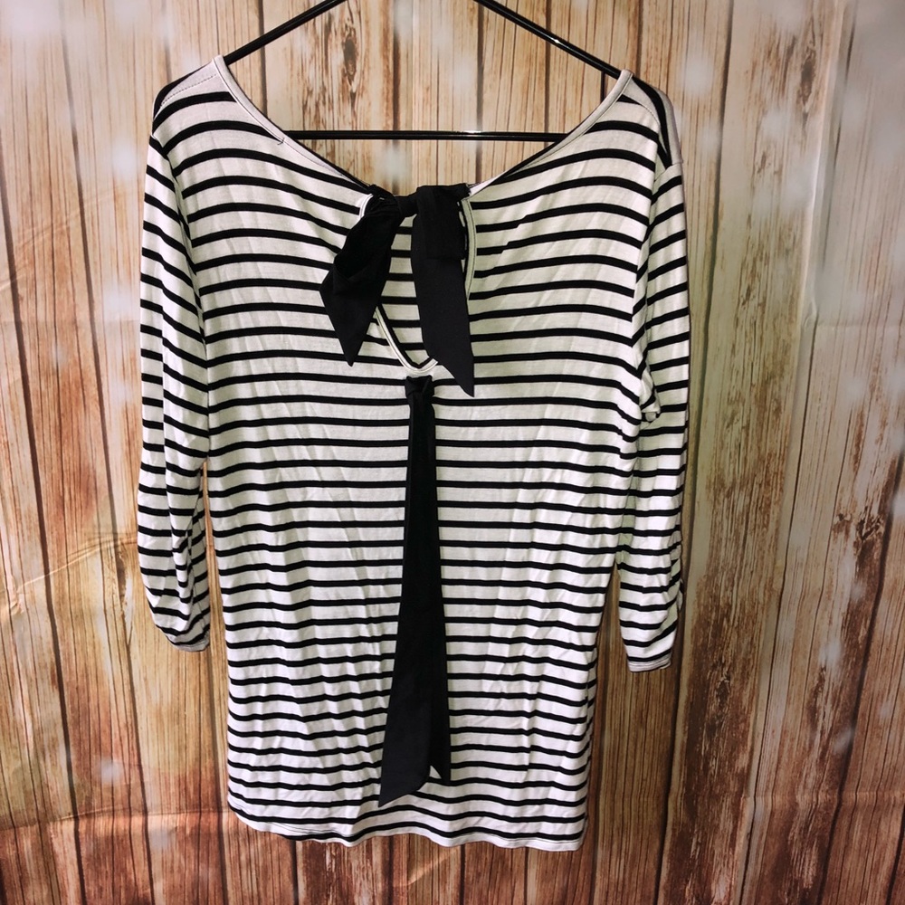 Striped top, Key hole back with bow tie.